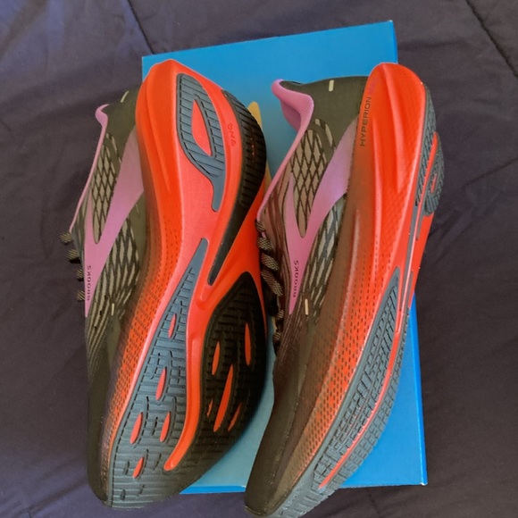 Brooks Hyperion Max women’s size US 9 - Picture 2 of 3